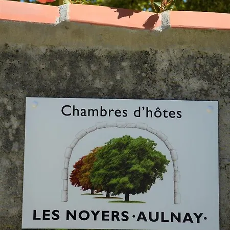 Les Noyers Aulnay (Charente-Maritime)