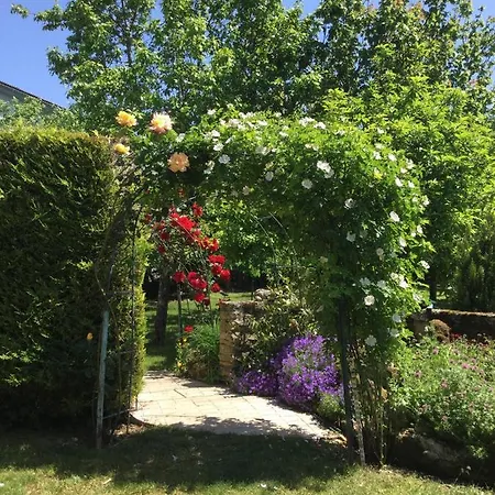Les Noyers B&B