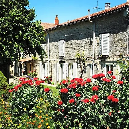 Les Noyers
